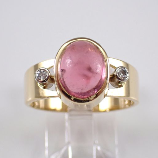 Arden® | Vintage Inlaid Oval Pink Glass Ring