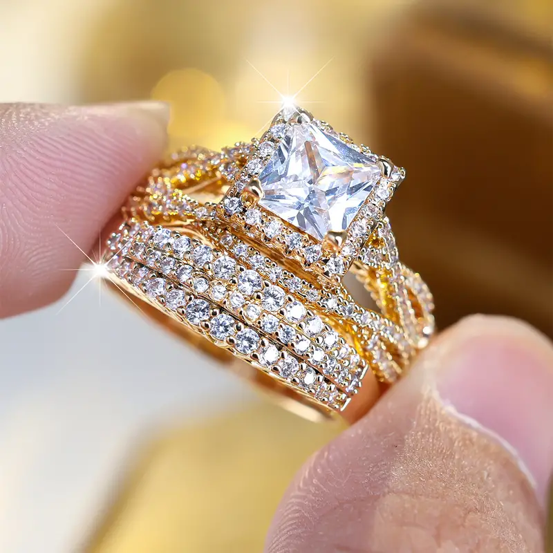Salma® | Vintage Gold Sparkling Ring Set