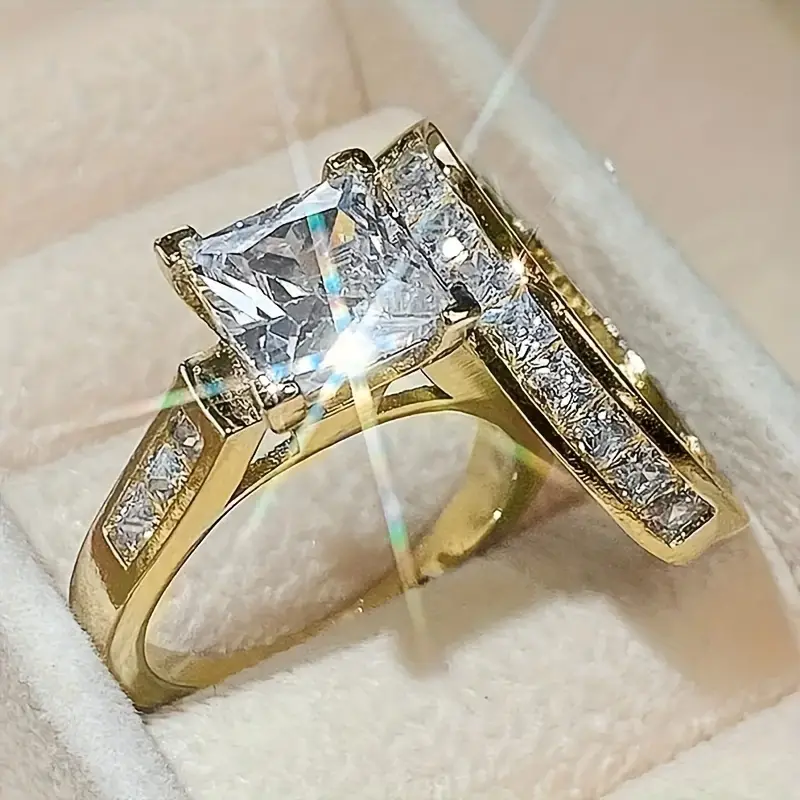Tamara® | Vintage Gold Zirconia Ring Pack