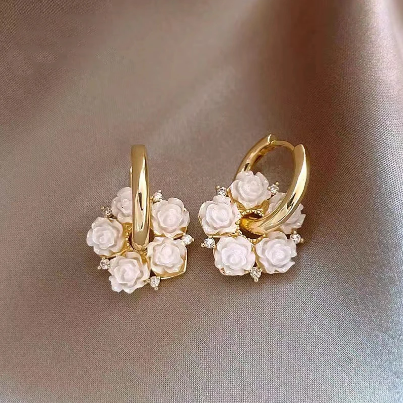 Elisa® | Elegant White Floral Earrings