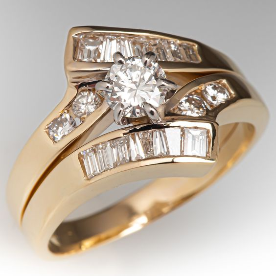 Una® | Vintage Bright Gold Elegant Ring