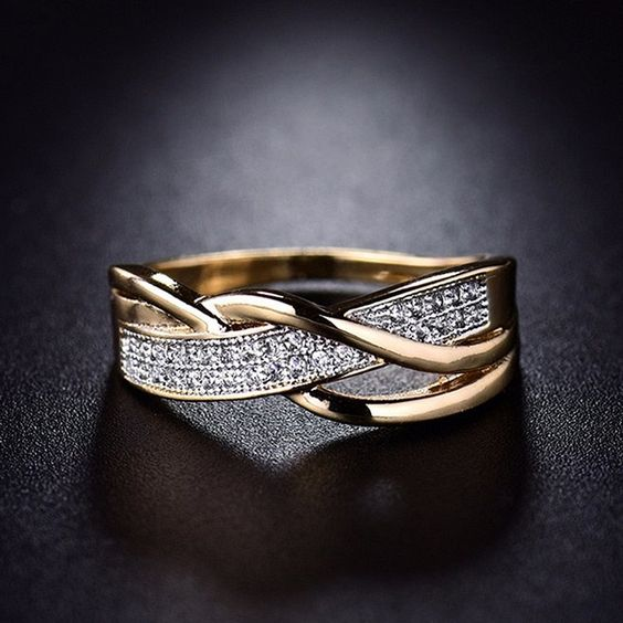 Matilde® | Vintage Gold Braid Zirconia Ring