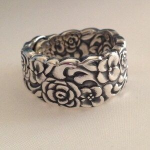 Dominique® | Vintage Silver Flower Ring