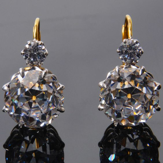 Jacqueline® | Vintage Dark Glass Rounded Earrings