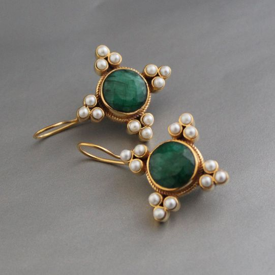 Ivonne® | Vintage Green Crystal & Pearls Earrings