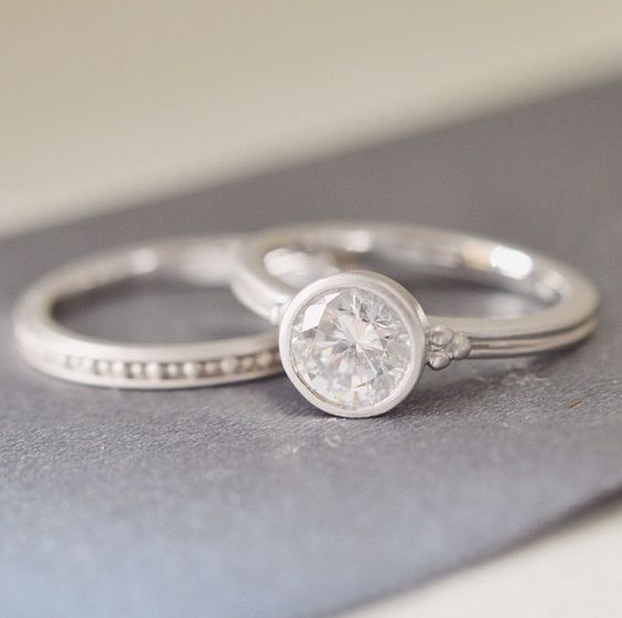 Mayra® | Vintage Silver Zirconia Ring Set