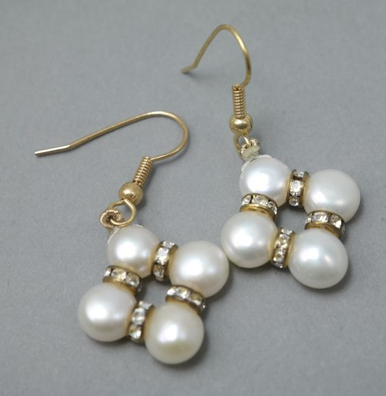 Phoebe® | Vintage Pearl Star Earrings