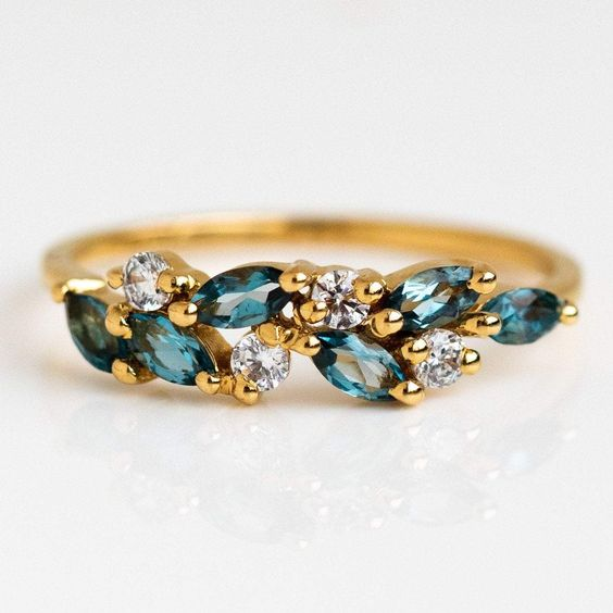 Hermina® | Vintage Blue Zirconia Glass Gold Ring