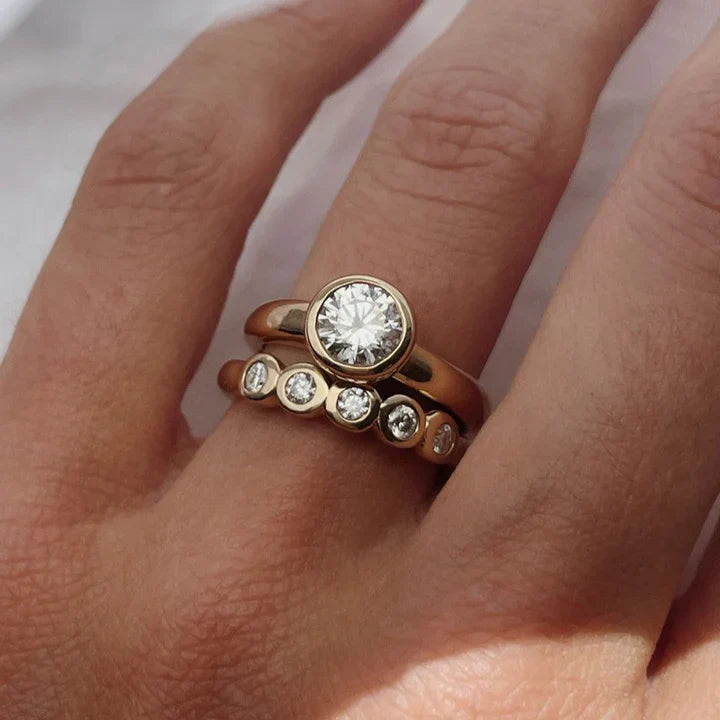 Eva® | Vintage Zirconia Golden Ring Set