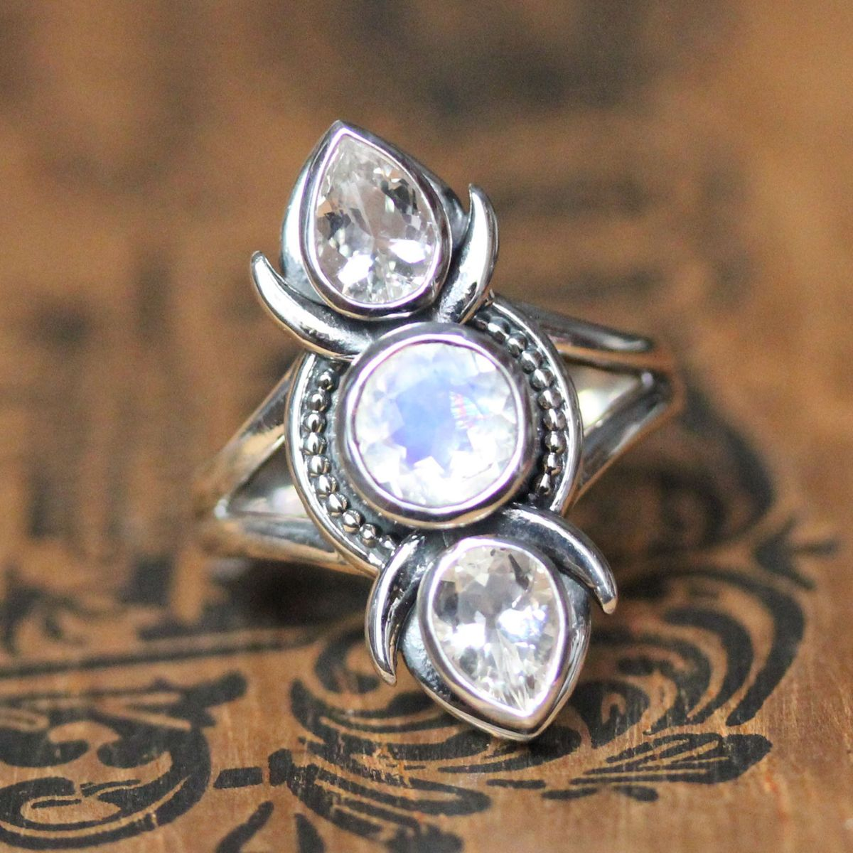Marina® | Vintage White Glass Zirconia Ring