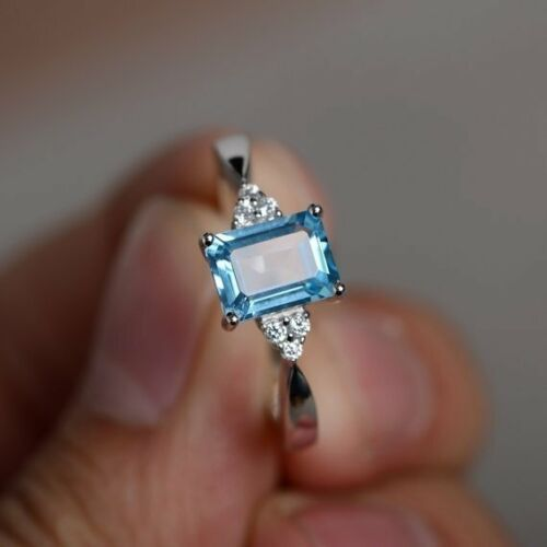 Aída® | Vintage Cubic Blue Glass Ring