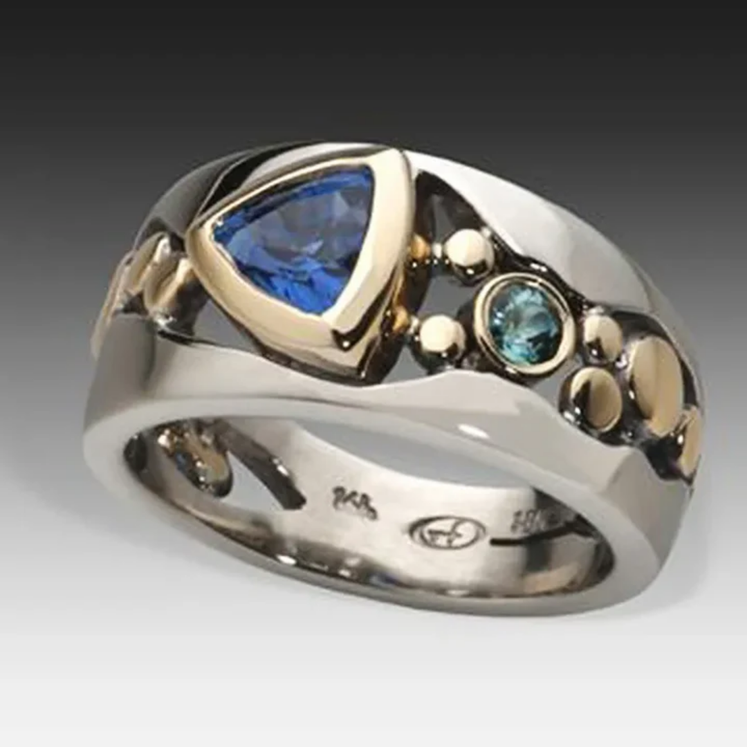 Sana® | Vintage Blue Crystal Ring