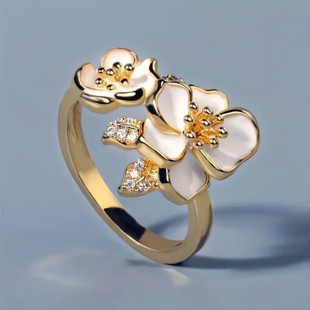 María José® | White Blossom Gold Ring
