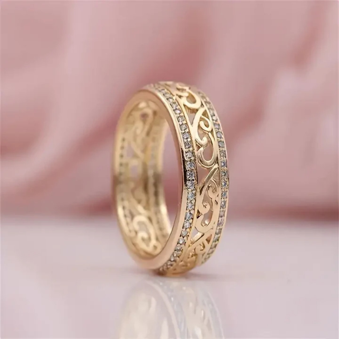 Zelia® | Bright Hollow Gold Ring